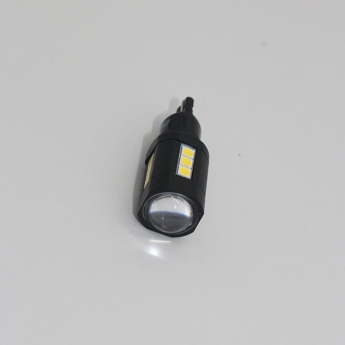 T16 バックランプ